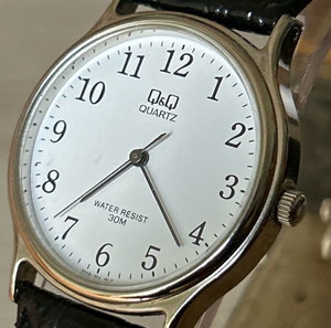 ρολόι Quartz Q&Q