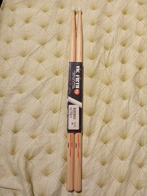 Vic Firth American Classic 5BN drumsticks new, nylon tip