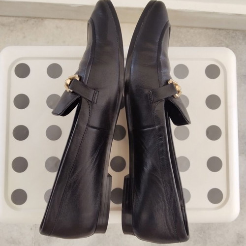 Zara leather loafers size 39, very good condition, black with gold details