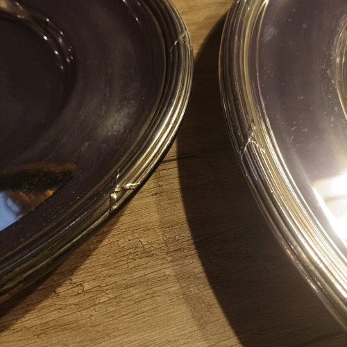 Set of two silver-plated trays used, oval and round