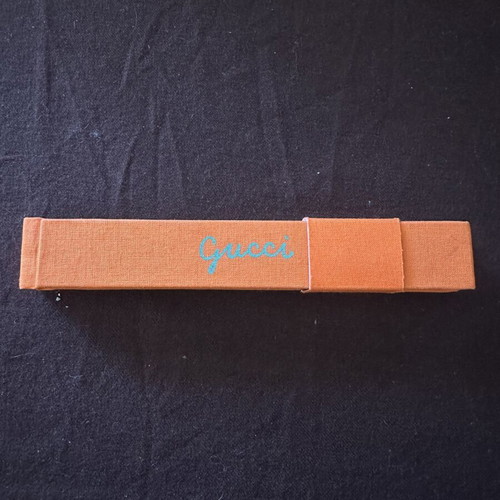 Gucci fan new, orange color with case