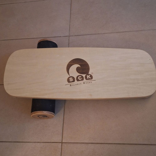 SCK balance board wooden like new