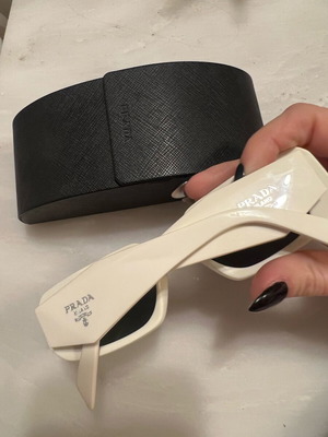 Prada sunglasses cream like new