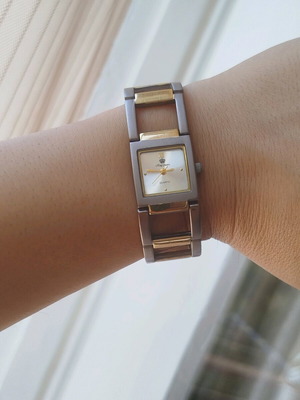 Ρολόι King Quartz σε χρυσό και ασημί, σαν καινούργιο