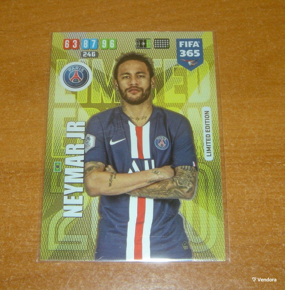 neymar jr limited edition card 2016-17 Panini Adrenalyn XL Fifa 365 - Limited Edition main image 0