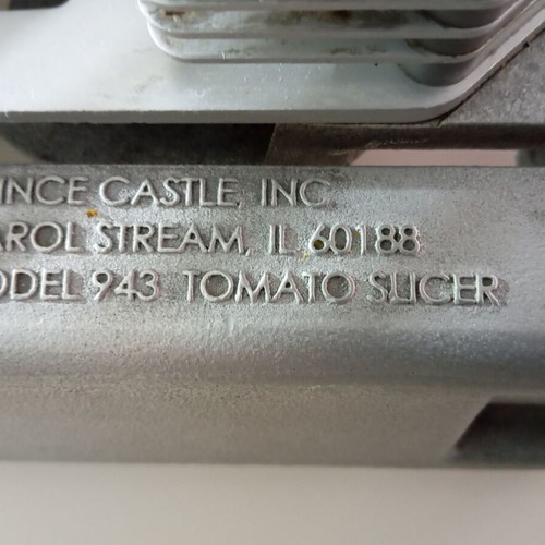 Model 943 Tomato Slicer like new professional tomato cutter