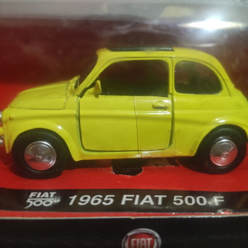 Fiat 1965 500F metal miniature 1:32 scale new in box