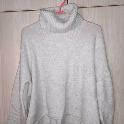 Knit sweater used with short neck, white, size M