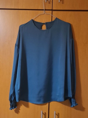 Satin women's blouse like new, size 46 fits S M L, cypress color