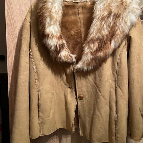 Women's jacket with fur brown like new, Small