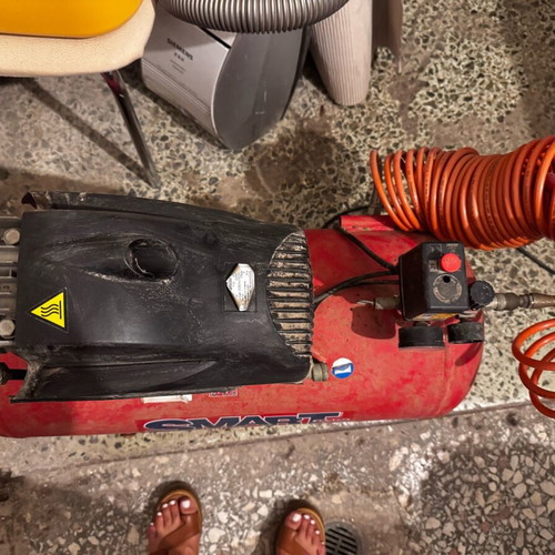 Smart 50/SF20 23050 air compressor used, 2 hp, 100 liters