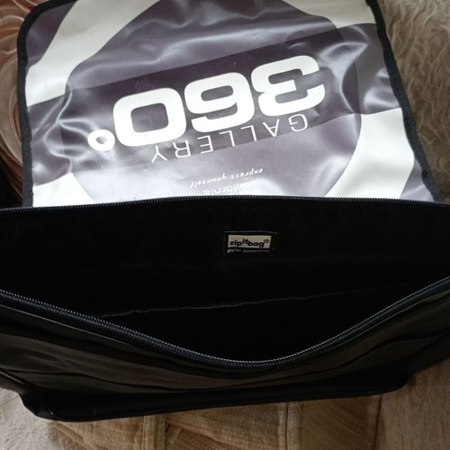 Laptop shoulder bag new with dimensions 40x35 cm