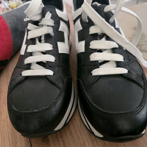 Hogan leather sneakers used, black and white, size 37.5