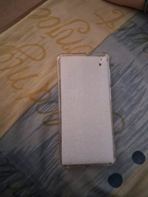 Samsung A26 case transparent like new