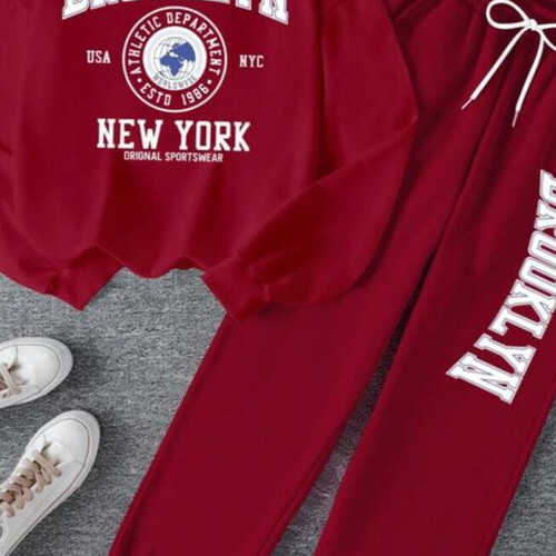 Sportswear tracksuit new, size XL