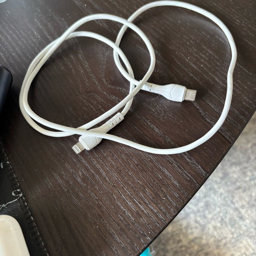 Charging cable for iPhone 12 like new