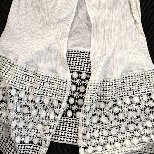Maxi dress used, textured bodice with patterned lace hem, white, size M