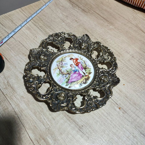 Bronze hanging decoration used from 1980