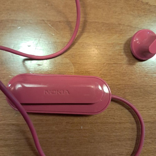 Nokia BH-118 Original Bluetooth headset magenta like new