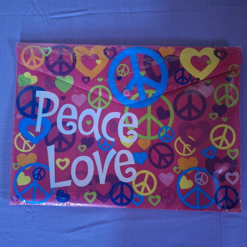 Plastic folders for photocopies used with kids' designs
