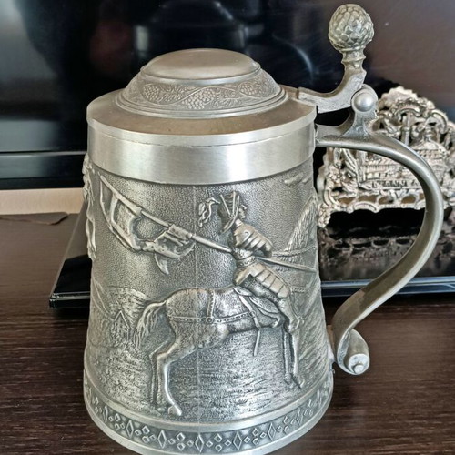 German vintage beer stein like new with lid and relief design
