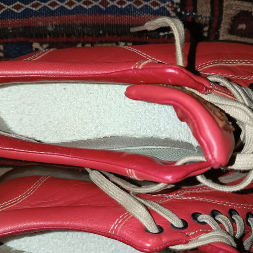 Camber shoes used, red and pink, sizes 39-40