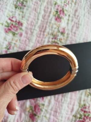Zara metal bracelets set of 2 like new, gold and silver details