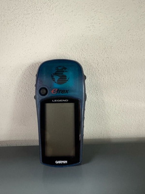 Garmin eTrex Legend handheld GPS like new for outdoor activities