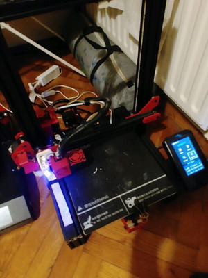 Ender 3 3D printer used, working