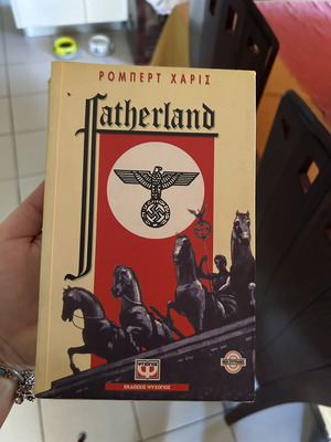 Fatherland book like new, Robert Harris