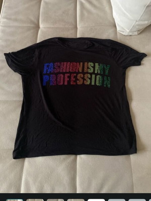 SugarFree Black Rainbow Graphic T-Shirt, size S