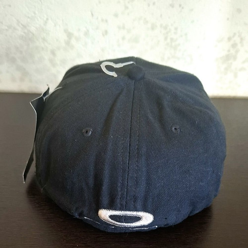 Oakley Tinfoil Vintage Hat brand new, charcoal