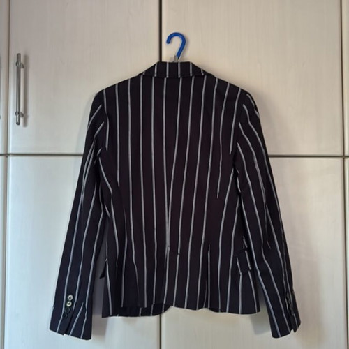 Zara women's blazer size XS like new, black and white