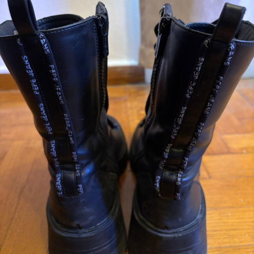 Pepe Jeans black boots size 39 like new