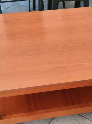 Τραπέζι μεταχειρισμένο με αποθηκευτικό χώρο