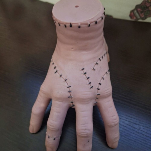 Addams Family figure "The Thing" like new, human hand scale