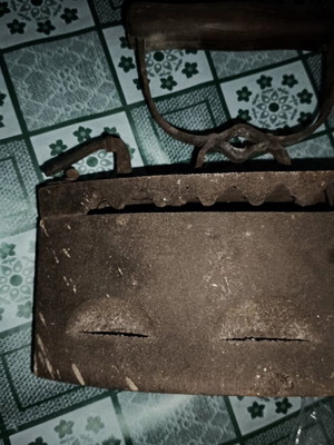 Charcoal iron used, cast iron