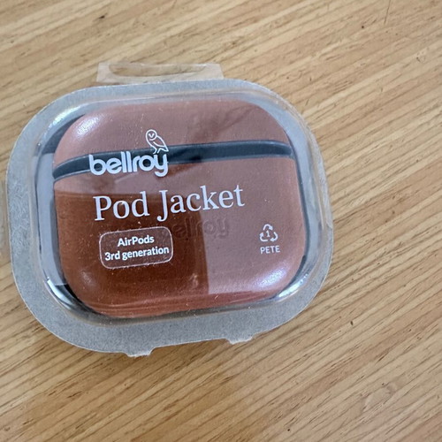 Bellroy pod for AirPods 3rd generation like new