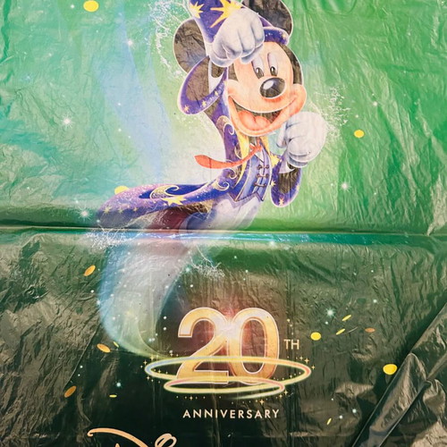 Branded gift bags pack of 12 like new