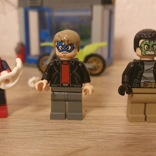 Lego Super Heroes 76082 ATM Heist Battle used without instructions
