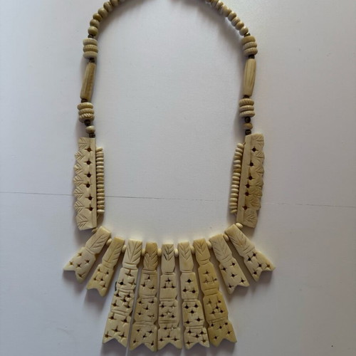 Necklace used from 1960, 1970
