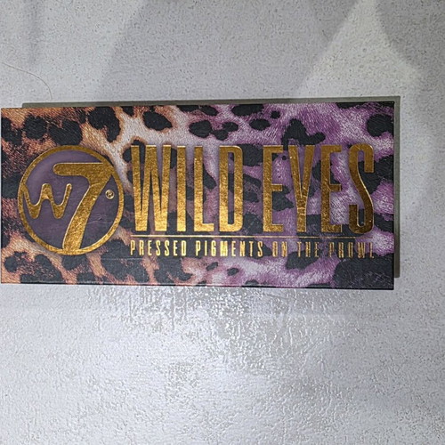 W7 eyeshadow palette unused