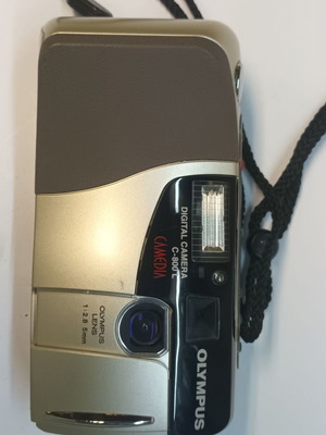 Olympus Camedia C-800L digital camera used, retro collectible