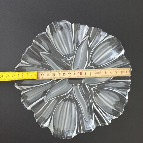 Set of 2 vintage embossed glass platters - ortnervieres like new