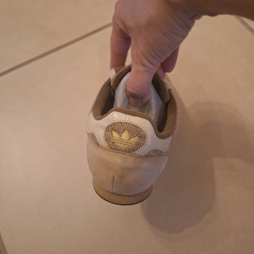 Adidas Midiru women's athletic shoes like new, size 38, beige