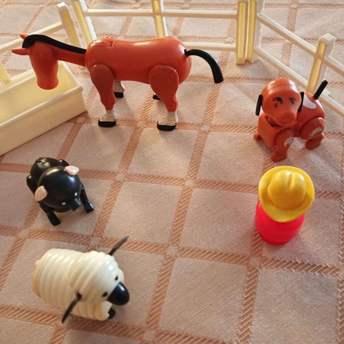 Fisher Price Little People Farm used, rare '70s with animals and fence