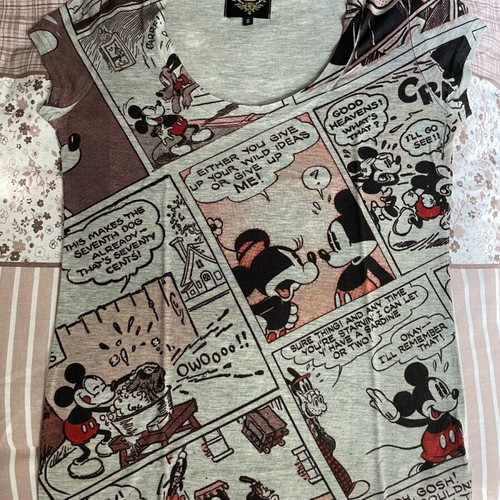 Disney Couture collectible blouses like new, set of 4, multicolor