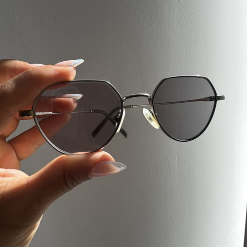 No Idols sunglasses like new, thin polygonal metal frame, grey lenses