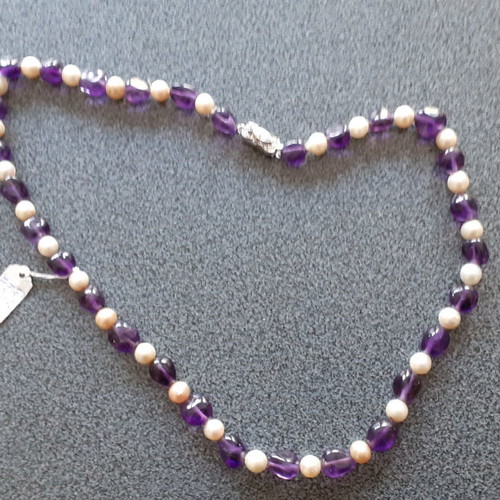 Amethyst necklace with pearls new