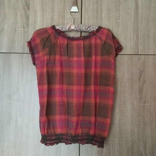 Vintage short-sleeve blouse used, checkered with round neck and shirring